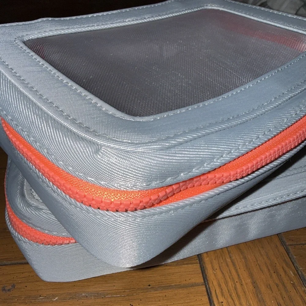 Flyte.70 Makeup Bag Gray/Orange Cosmetic Bag Travel Beauty New Mesh Top Lot Of 2